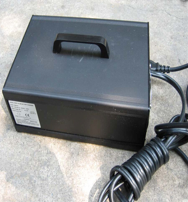 叉车蓝颜gtv
充电器.jpg